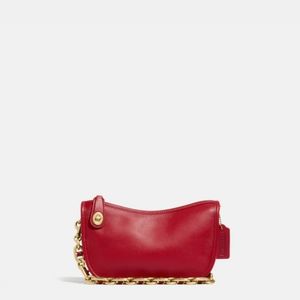 Coach Swinger Bag Red Apple 🍎